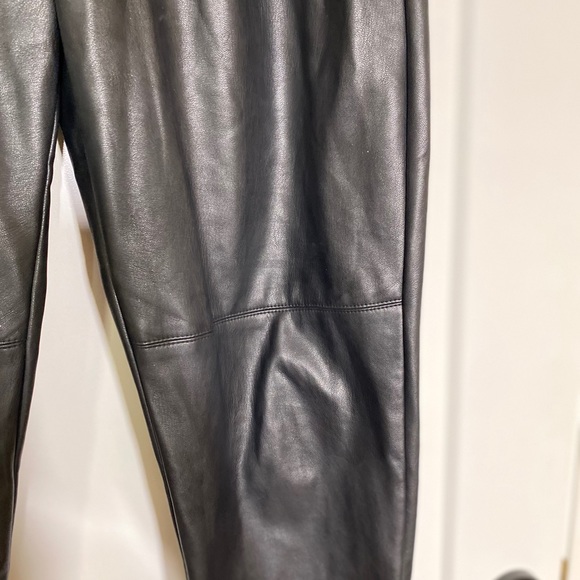 Zara Faux Vegan Leather Jogger Trousers Pants - Picture 5 of 14